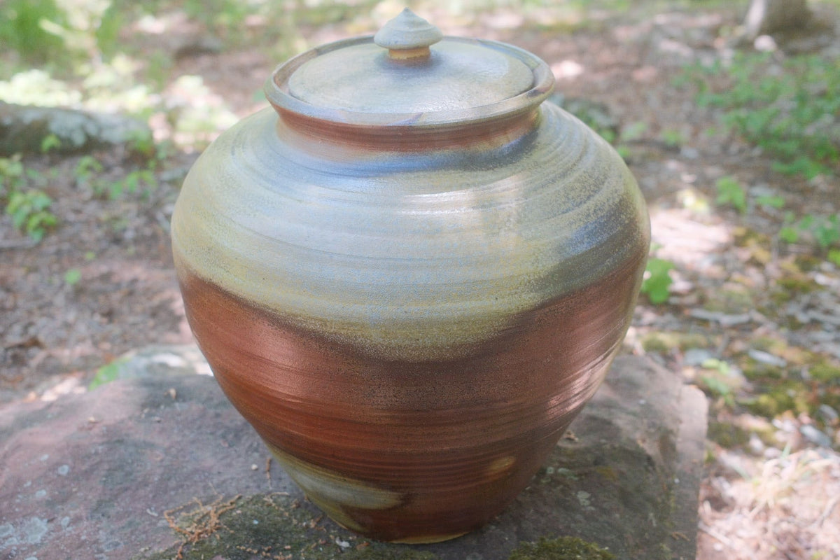 Wood Fired Lidded Jar By Beatriz Gutiérrez González