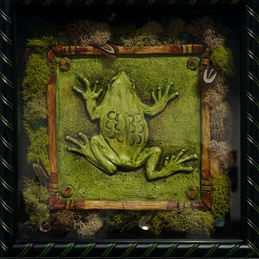 Shadowbox Frog and Moss By Lynell Hilt